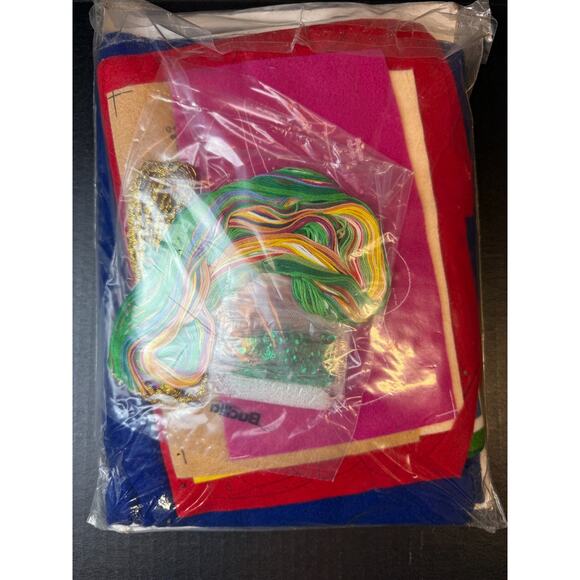 Bucilla Christmas Felt Applique Tree Skirt Kit 83419 Nativity Scene 43" NOS - Picture 7 of 7